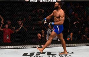 Tyron Woodley nocauteia Robbie Lawler no primeiro round no UFC 201 e conquista o cinturo