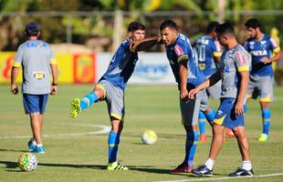 Fotos do treino do Cruzeiro nesta segunda-feira na Toca da Raposa II (Gladyston Rodrigues/EM D.A Press)