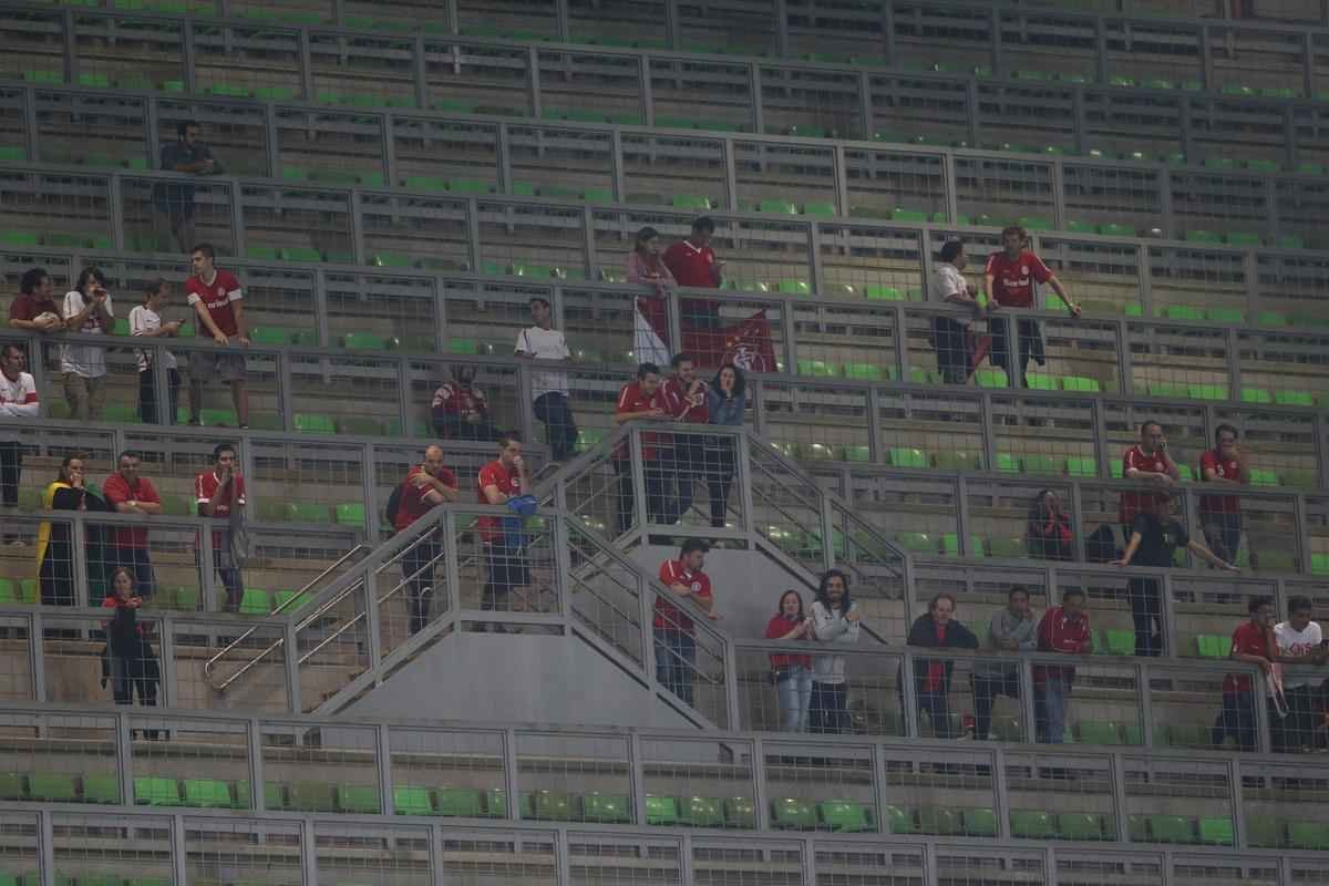 Imagens da torcida do Cruzeiro no jogo contra o Internacional