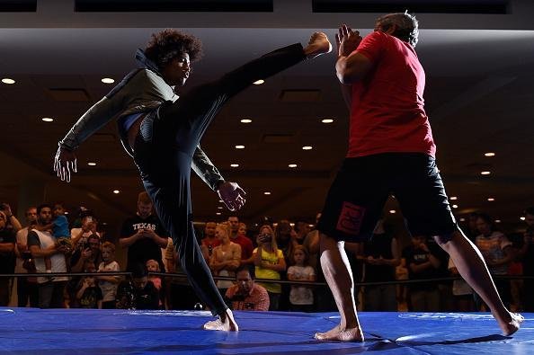 Treino aberto do UFC Fight Night 92, em Salt Lake City - Alex Caceres dispara chutes altos