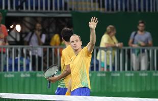 Brasileiros atropelaram dupla tailandesa em estreia no Rio e tero pela frente Djoko e seu parceiro