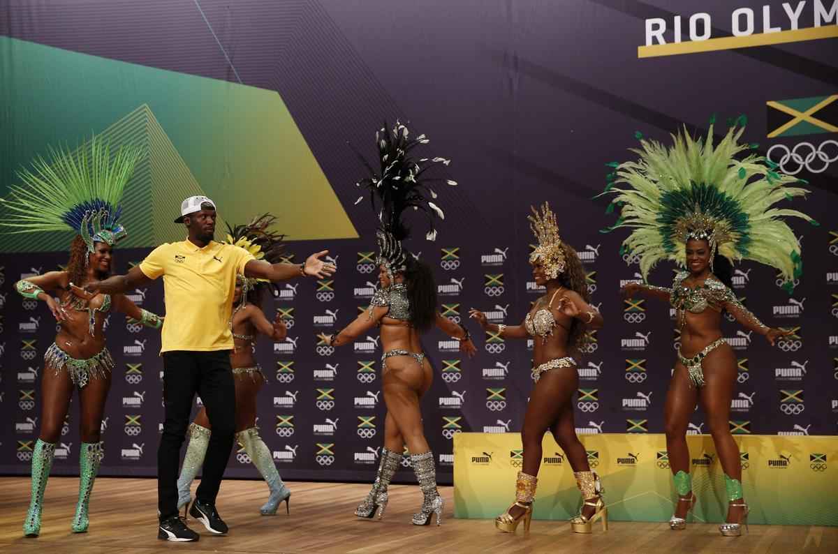 Atletas jamaicanos participaram de evento olmpico com a patrocinadora de material esportivo