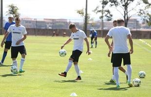 De volta a Belo Horizonte ap�s hist�rico 7 a  sobre o Brasil, Sele��o Alem� realiza treino na Toca da Raposa II