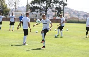 De volta a Belo Horizonte ap�s hist�rico 7 a  sobre o Brasil, Sele��o Alem� realiza treino na Toca da Raposa II