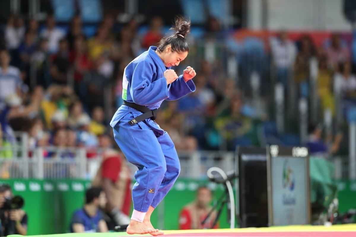Ap�s campanha surpreendente, Mariana Silva cai na semifinal do jud�