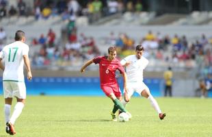 Portugal e Arglia empataram por 1 a 1 no Mineiro. Resultado fez os lusitanos avanarem s quartas de final em primeiro. Honduras passou em segundo. Surpreendentemente, Argentina est eliminada dos Jogos do Rio j na primeira fase do futebol masculino 