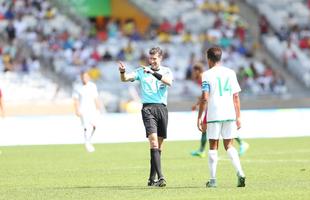 Portugal e Arglia empataram por 1 a 1 no Mineiro. Resultado fez os lusitanos avanarem s quartas de final em primeiro. Honduras passou em segundo. Surpreendentemente, Argentina est eliminada dos Jogos do Rio j na primeira fase do futebol masculino 