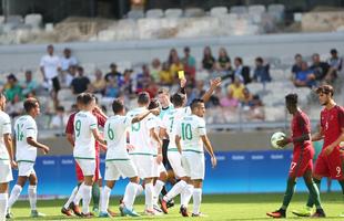 Portugal e Arglia empataram por 1 a 1 no Mineiro. Resultado fez os lusitanos avanarem s quartas de final em primeiro. Honduras passou em segundo. Surpreendentemente, Argentina est eliminada dos Jogos do Rio j na primeira fase do futebol masculino 