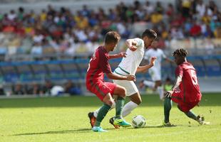 Portugal e Arglia empataram por 1 a 1 no Mineiro. Resultado fez os lusitanos avanarem s quartas de final em primeiro. Honduras passou em segundo. Surpreendentemente, Argentina est eliminada dos Jogos do Rio j na primeira fase do futebol masculino 