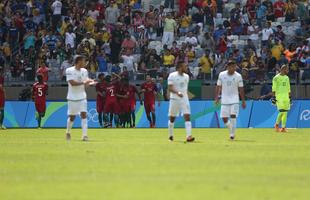 Portugal e Arglia empataram por 1 a 1 no Mineiro. Resultado fez os lusitanos avanarem s quartas de final em primeiro. Honduras passou em segundo. Surpreendentemente, Argentina est eliminada dos Jogos do Rio j na primeira fase do futebol masculino 