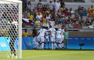 Portugal e Arglia empataram por 1 a 1 no Mineiro. Resultado fez os lusitanos avanarem s quartas de final em primeiro. Honduras passou em segundo. Surpreendentemente, Argentina est eliminada dos Jogos do Rio j na primeira fase do futebol masculino 