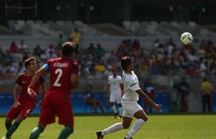 Portugal e Arglia empataram por 1 a 1 no Mineiro. Resultado fez os lusitanos avanarem s quartas de final em primeiro. Honduras passou em segundo. Surpreendentemente, Argentina est eliminada dos Jogos do Rio j na primeira fase do futebol masculino 