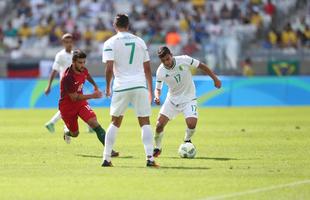 Portugal e Arglia empataram por 1 a 1 no Mineiro. Resultado fez os lusitanos avanarem s quartas de final em primeiro. Honduras passou em segundo. Surpreendentemente, Argentina est eliminada dos Jogos do Rio j na primeira fase do futebol masculino 