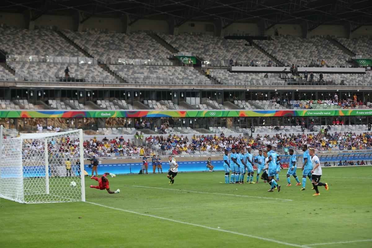 Alemanha abriu 6 a 0 sobre Fiji logo no primeiro tempo do duelo realizado no Mineiro