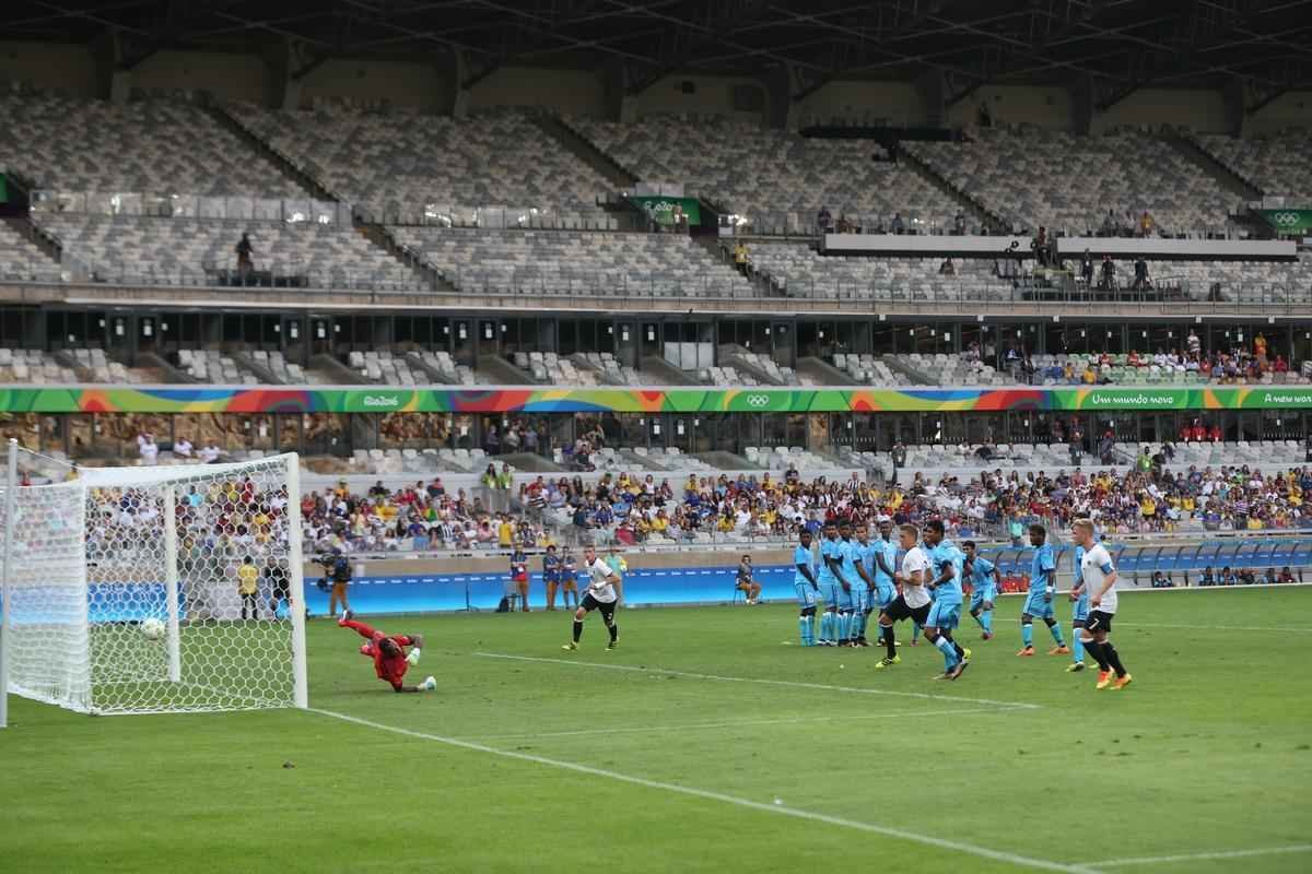Alemanha abriu 6 a 0 sobre Fiji logo no primeiro tempo do duelo realizado no Mineiro