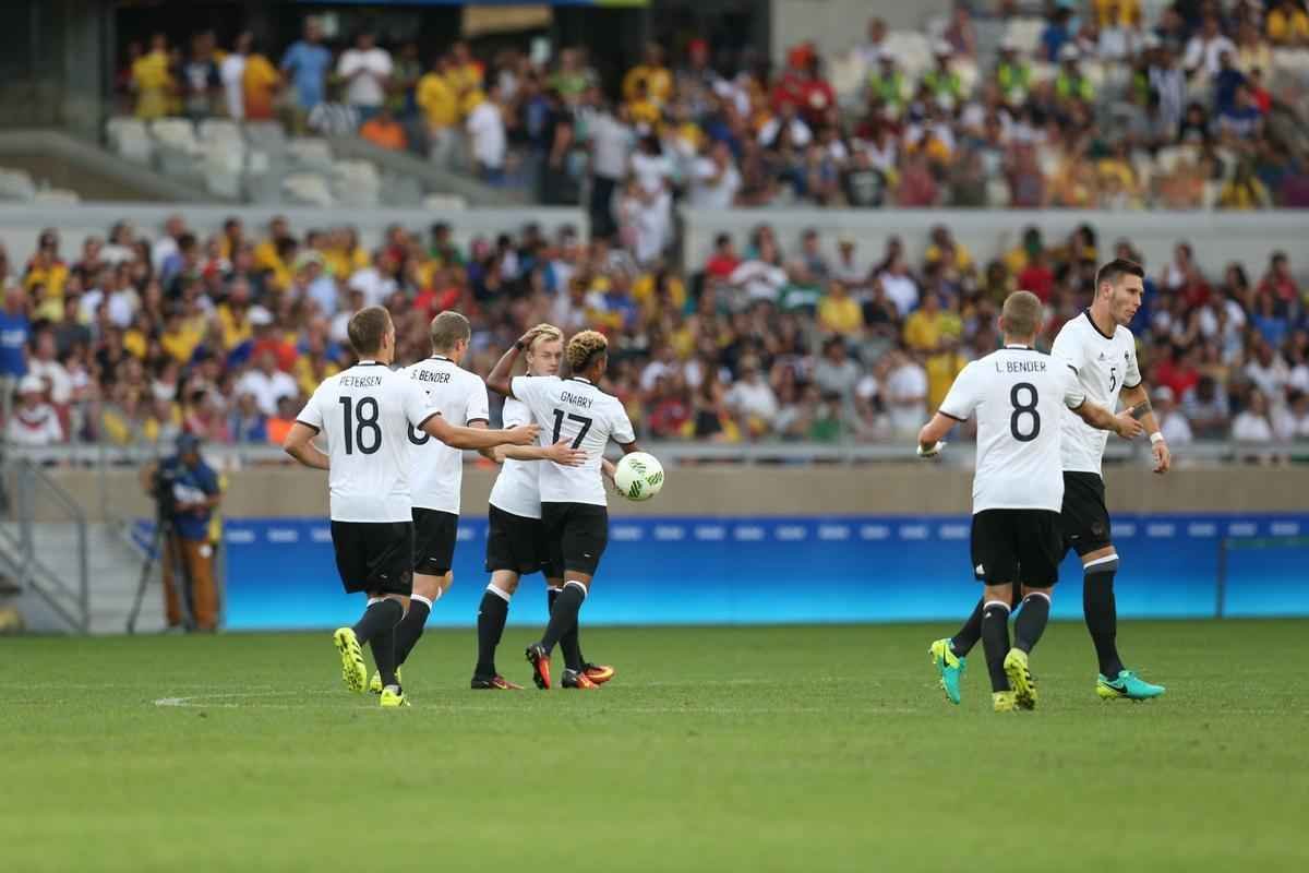 Alemanha abriu 6 a 0 sobre Fiji logo no primeiro tempo do duelo realizado no Mineiro