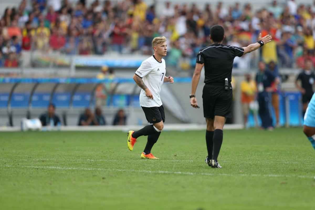 Alemanha abriu 6 a 0 sobre Fiji logo no primeiro tempo do duelo realizado no Mineiro