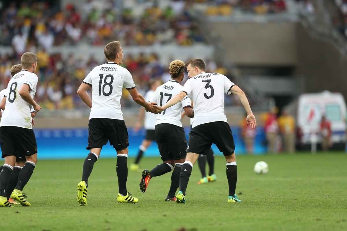 Alemanha abriu 6 a 0 sobre Fiji logo no primeiro tempo do duelo realizado no Mineiro