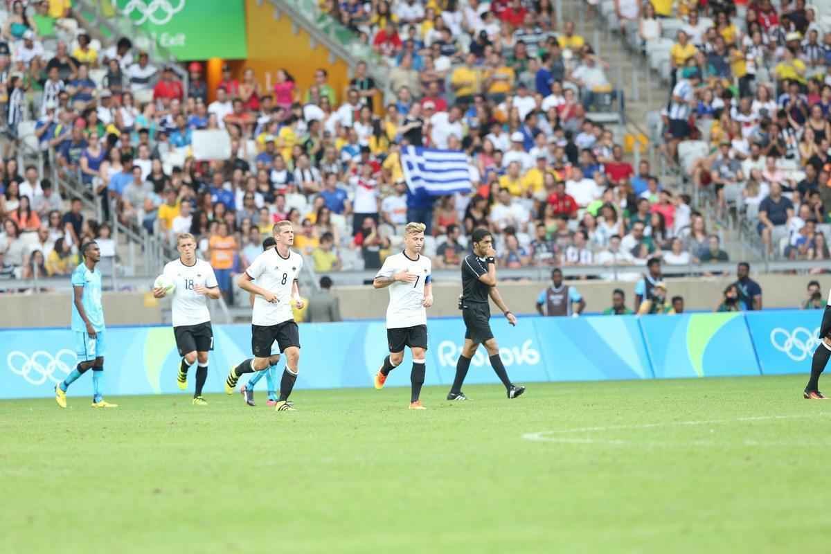 Alemanha abriu 6 a 0 sobre Fiji logo no primeiro tempo do duelo realizado no Mineiro