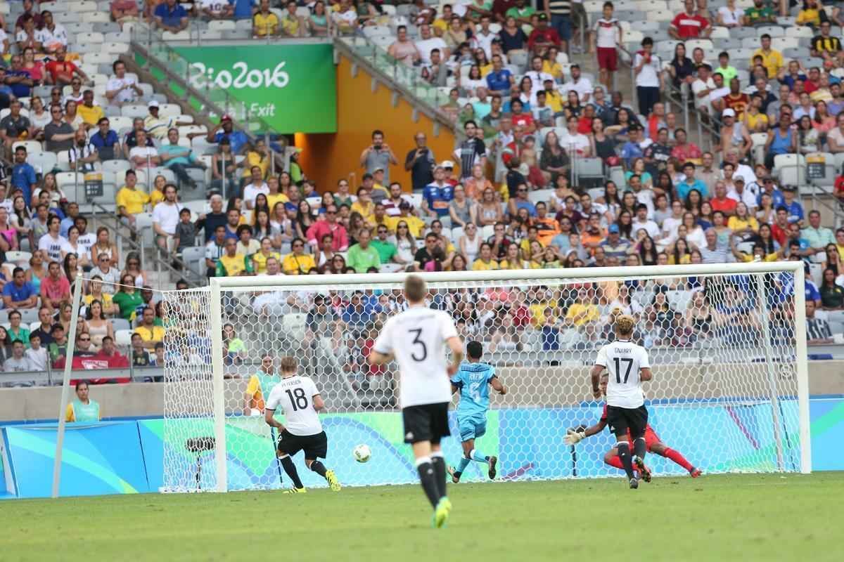 Alemanha abriu 6 a 0 sobre Fiji logo no primeiro tempo do duelo realizado no Mineiro