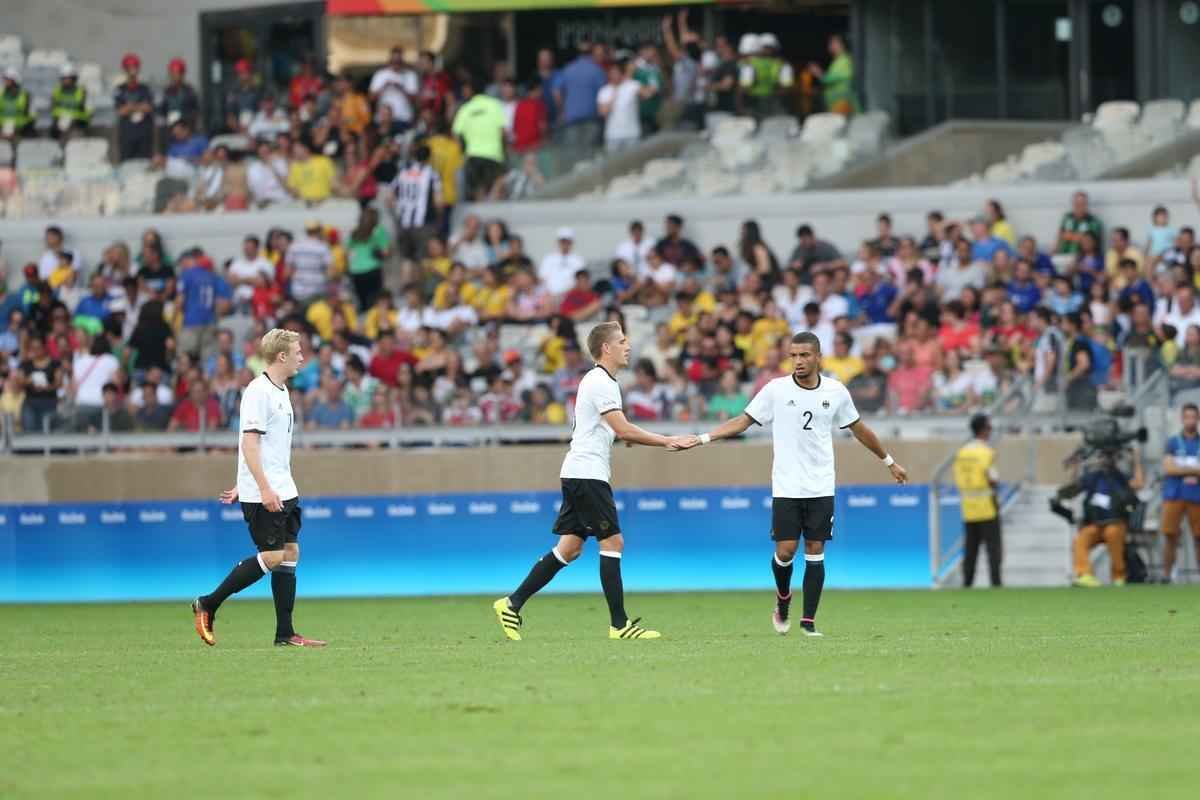 Alemanha abriu 6 a 0 sobre Fiji logo no primeiro tempo do duelo realizado no Mineiro