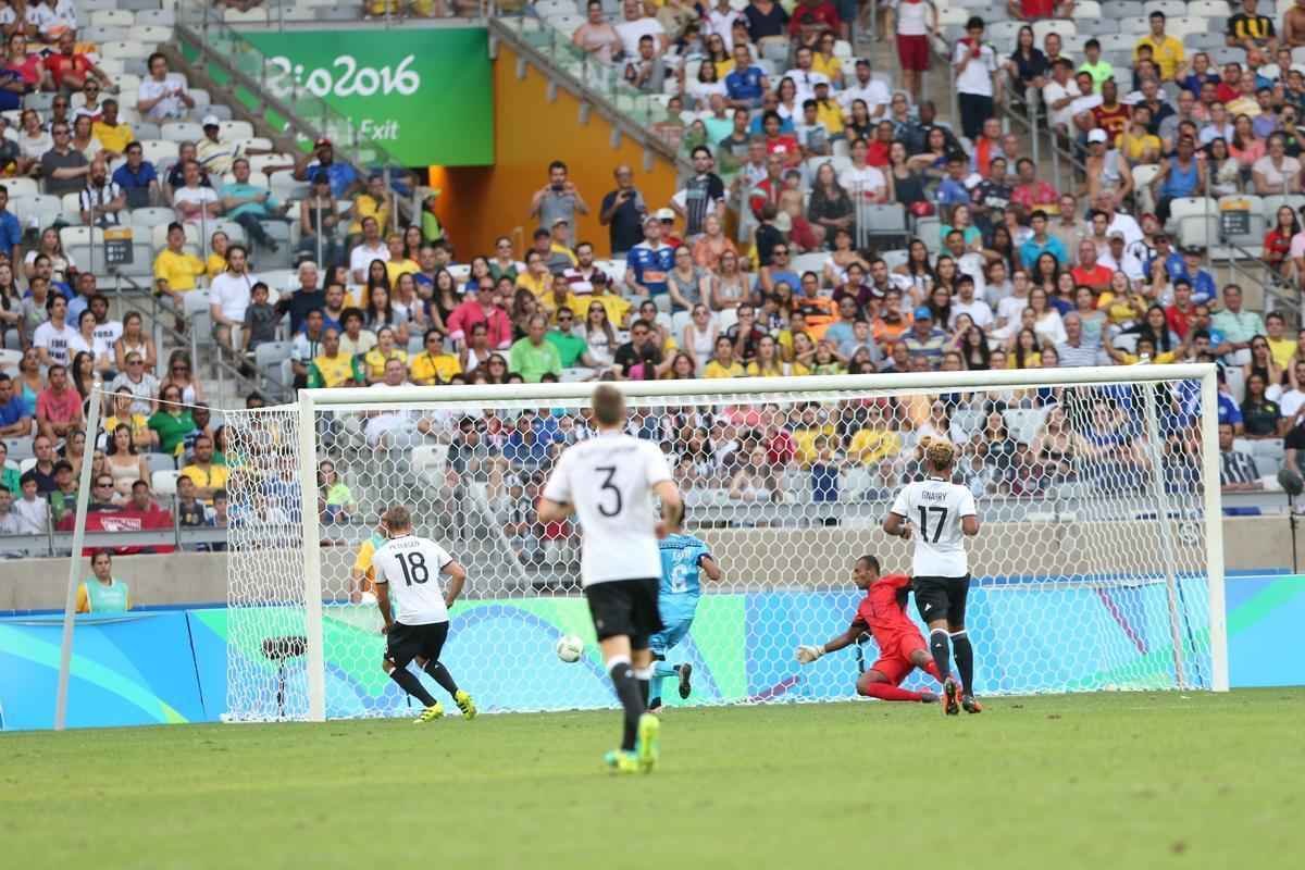 Alemanha abriu 6 a 0 sobre Fiji logo no primeiro tempo do duelo realizado no Mineiro