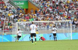 Alemanha abriu 6 a 0 sobre Fiji logo no primeiro tempo do duelo realizado no Mineiro