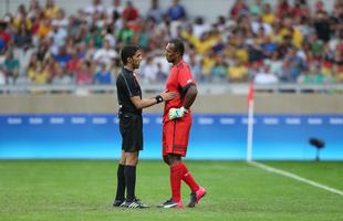 Goleiro Tamanisau ainda defendeu um pnalti alemo no segundo tempo