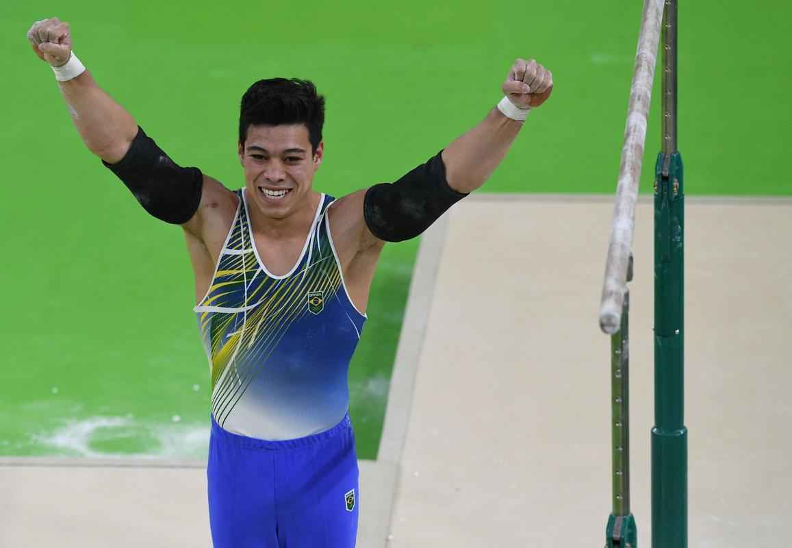 Srgio Sasaki e Arthur Nory disputaram final individual de ginstica artstica da Olimpada no Rio