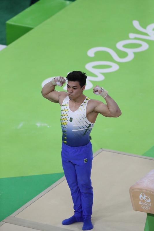 Srgio Sasaki e Arthur Nory disputaram final individual de ginstica artstica da Olimpada no Rio
