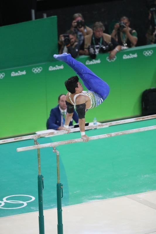 Srgio Sasaki e Arthur Nory disputaram final individual de ginstica artstica da Olimpada no Rio