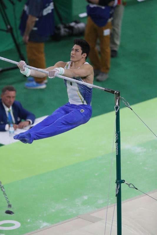 Srgio Sasaki e Arthur Nory disputaram final individual de ginstica artstica da Olimpada no Rio