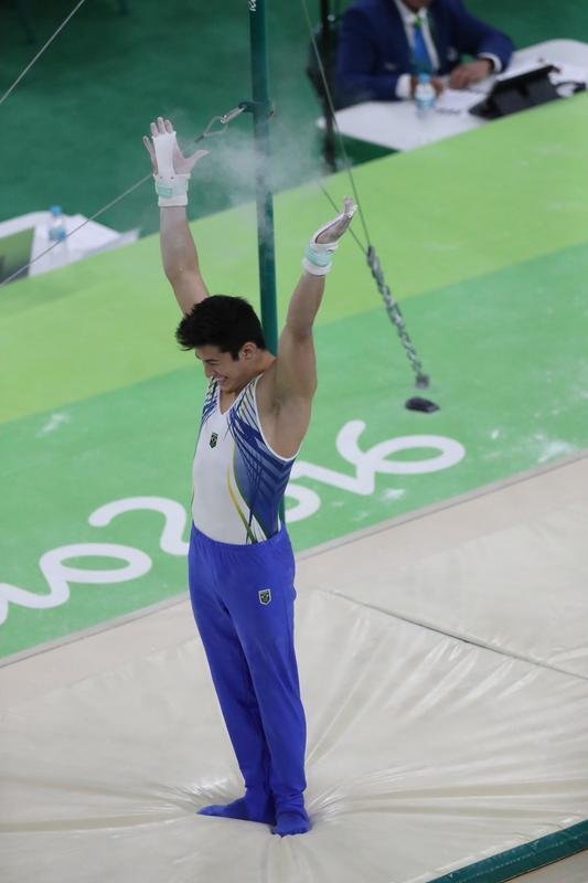 Srgio Sasaki e Arthur Nory disputaram final individual de ginstica artstica da Olimpada no Rio