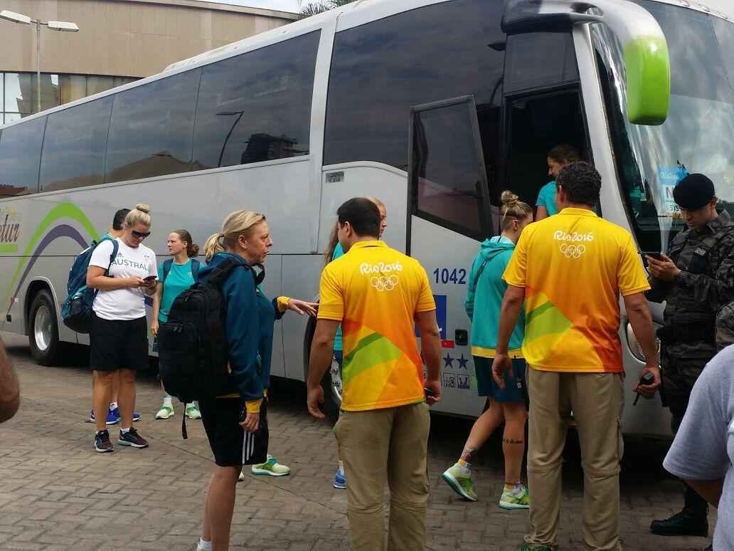 Sada de delegaes movimenta porta de hotel em Belo Horizonte