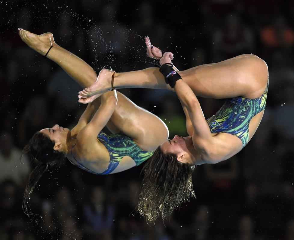 Ingrid Oliveira e Giovanna Pedroso em ao nos saltos ornamentais