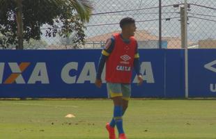 Eliminado com a Seleo Argentina na Olimpada, Lucas Romero voltou a treinar pelo Cruzeiro nesta quinta-feira (foto: Rafael Arruda/Superesportes)