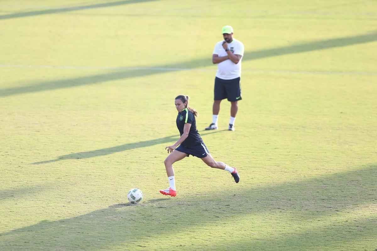 Nesta quinta-feira, seleo treinou no Sesc Venda Nova, em Belo Horizonte