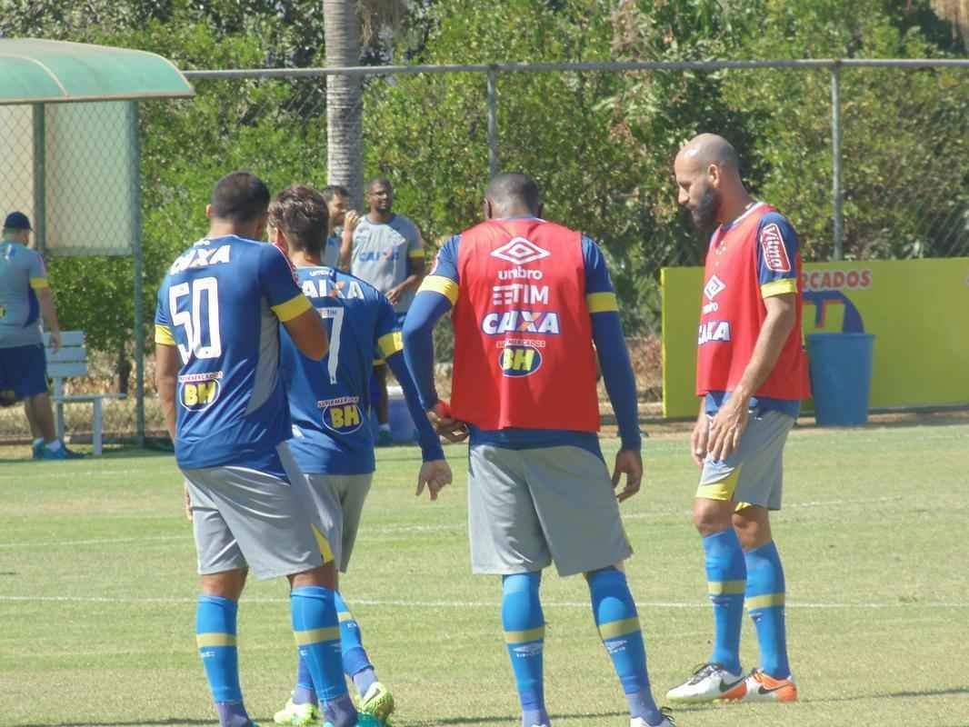 Fotos do treino do Cruzeiro desta sexta-feira (12/08) na Toca da Raposa II (Rafael Arruda/Superesportes)
