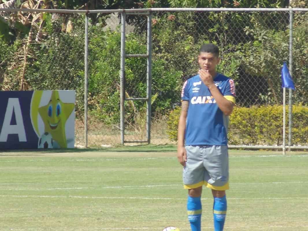 Fotos do treino do Cruzeiro desta sexta-feira (12/08) na Toca da Raposa II (Rafael Arruda/Superesportes)