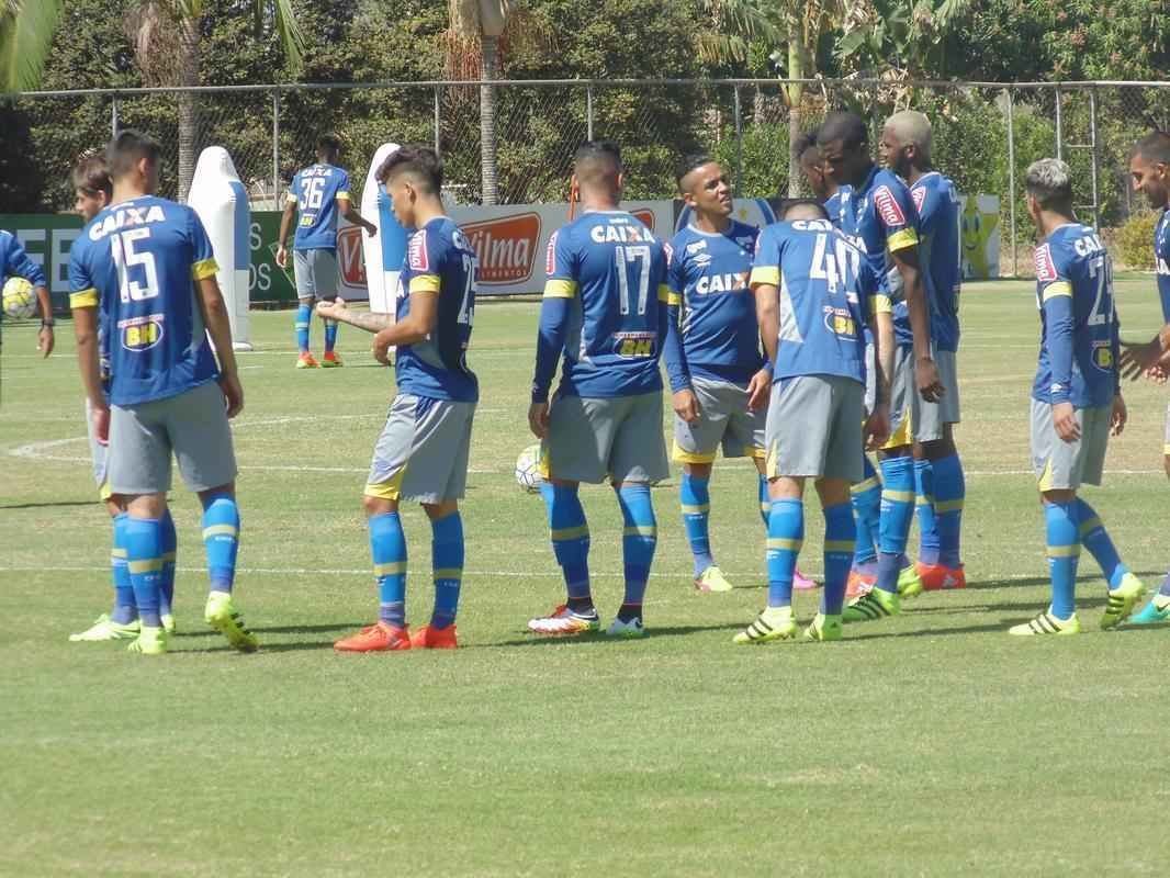 Fotos do treino do Cruzeiro desta sexta-feira (12/08) na Toca da Raposa II (Rafael Arruda/Superesportes)