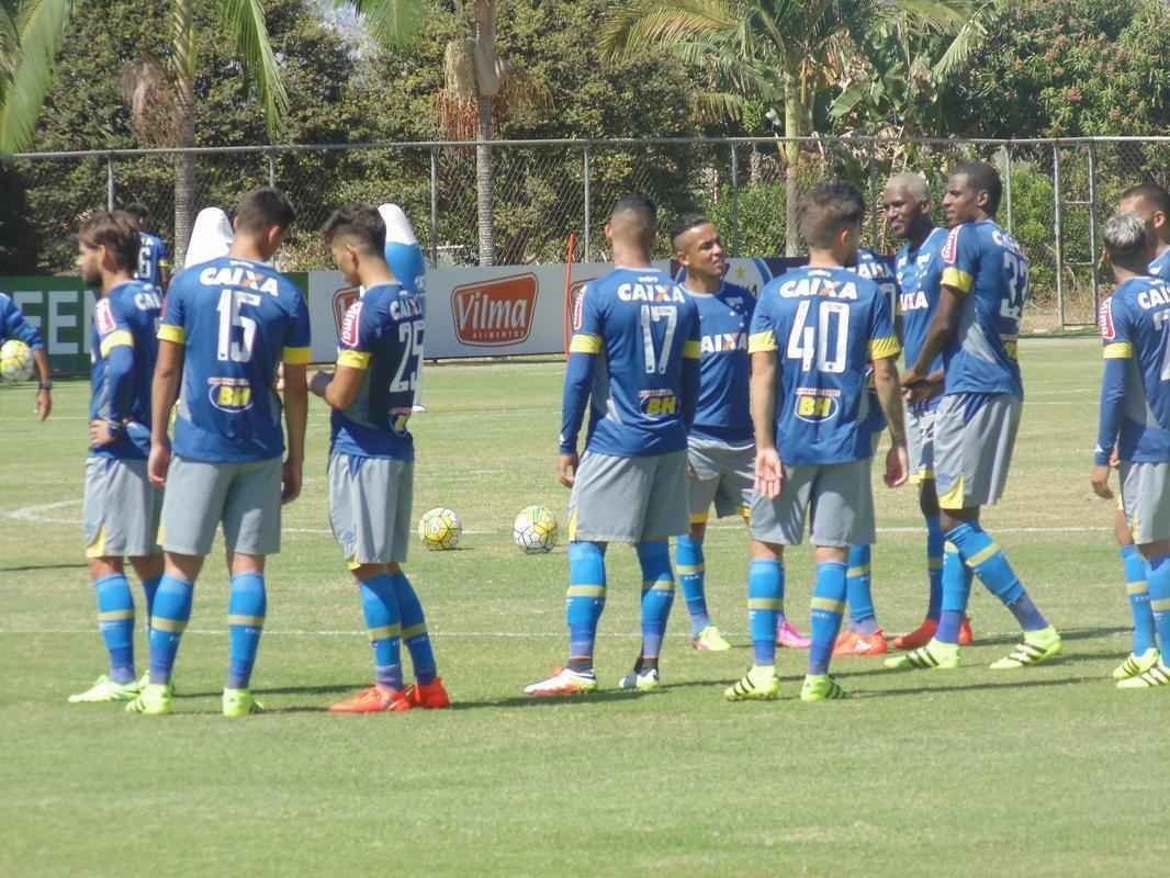 Fotos do treino do Cruzeiro desta sexta-feira (12/08) na Toca da Raposa II (Rafael Arruda/Superesportes)