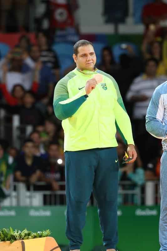 Aps derrota nas quartas de final, sul-mato-grossense venceu lutas consecutivas e garantiu mais um pdio para o Brasil nos tatames da Arena Carioca 2