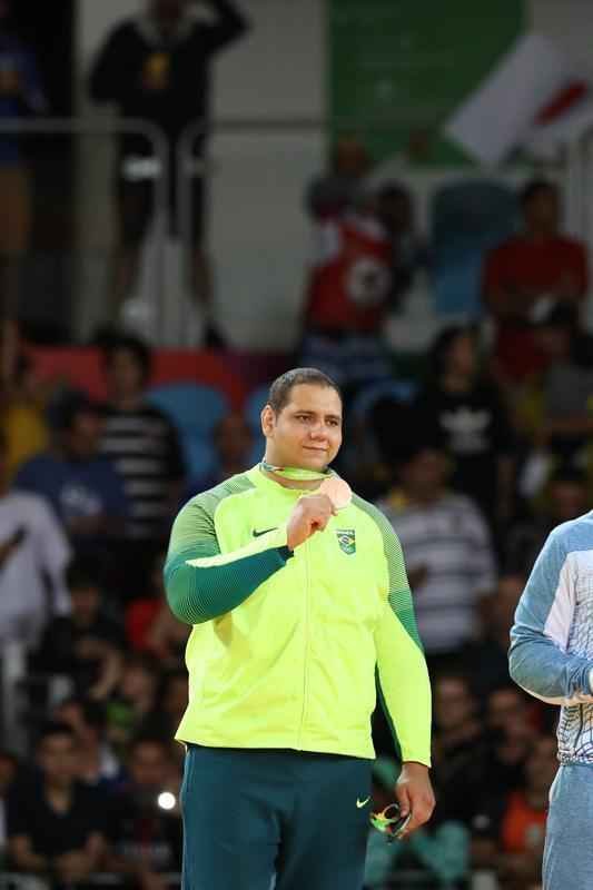 Aps derrota nas quartas de final, sul-mato-grossense venceu lutas consecutivas e garantiu mais um pdio para o Brasil nos tatames da Arena Carioca 2