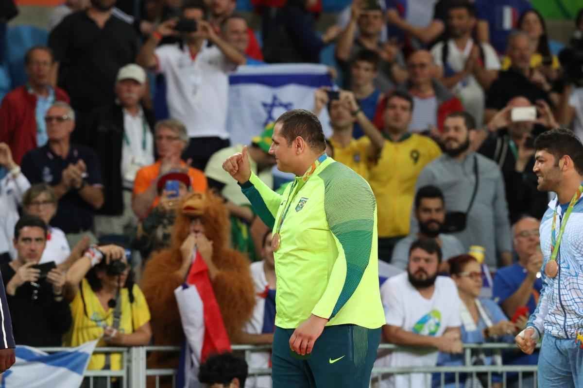 Aps derrota nas quartas de final, sul-mato-grossense venceu lutas consecutivas e garantiu mais um pdio para o Brasil nos tatames da Arena Carioca 2