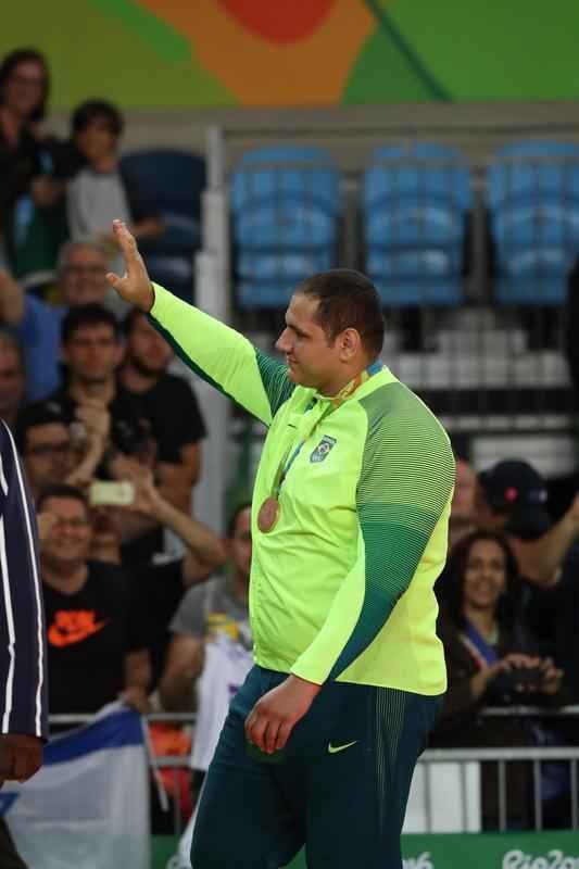 Aps derrota nas quartas de final, sul-mato-grossense venceu lutas consecutivas e garantiu mais um pdio para o Brasil nos tatames da Arena Carioca 2