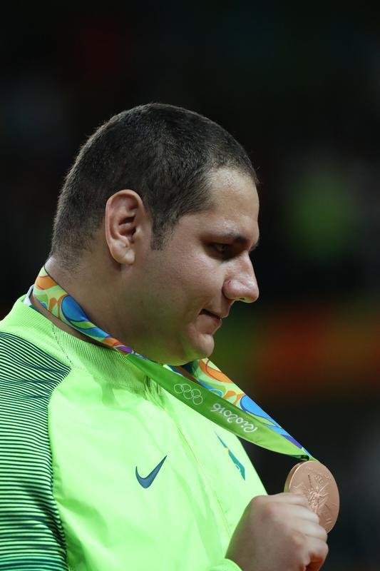 Aps derrota nas quartas de final, sul-mato-grossense venceu lutas consecutivas e garantiu mais um pdio para o Brasil nos tatames da Arena Carioca 2