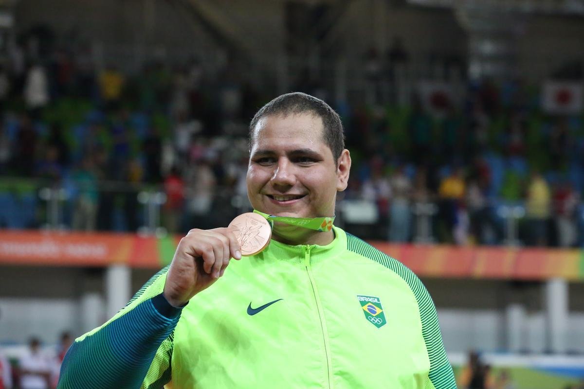 Aps derrota nas quartas de final, sul-mato-grossense venceu lutas consecutivas e garantiu mais um pdio para o Brasil nos tatames da Arena Carioca 2