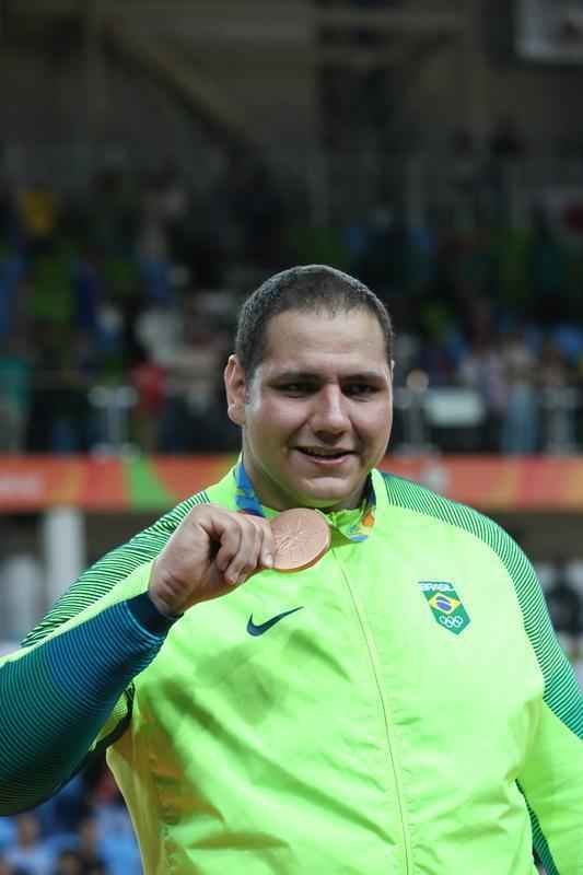 Aps derrota nas quartas de final, sul-mato-grossense venceu lutas consecutivas e garantiu mais um pdio para o Brasil nos tatames da Arena Carioca 2