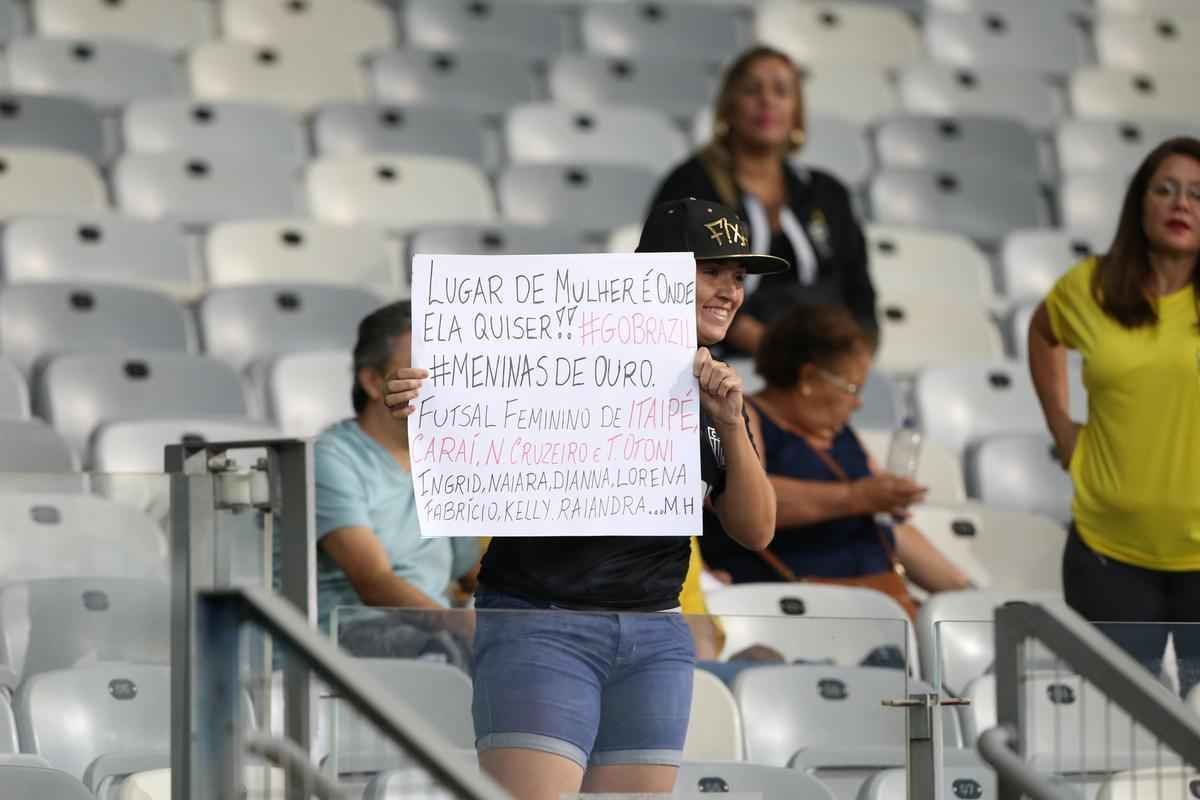 Torcedores no Mineiro durante jogo entre Brasil e Austrlia pelos Jogos Olmpicos do Rio