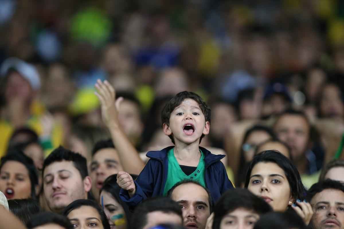 Imagens da torcida no Mineiro durante o jogo entre Brasil e Austrlia pelos Jogos do Rio
